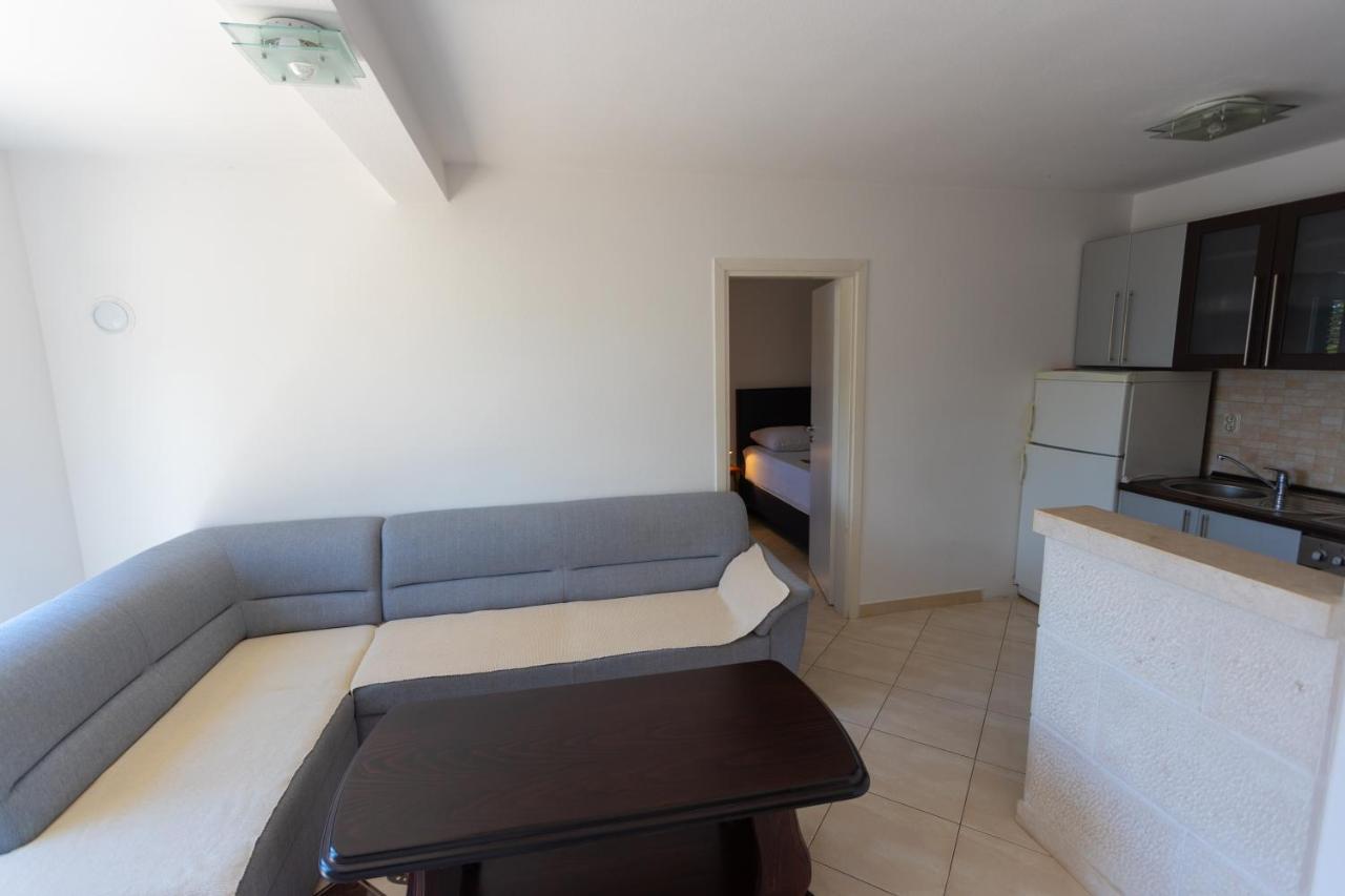 Apartments Melissa Sumartin Buitenkant foto