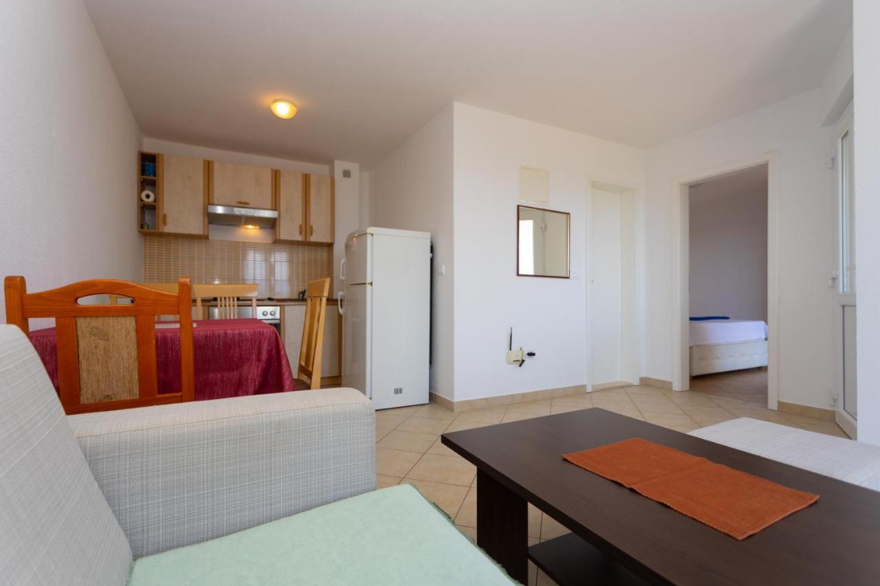Apartments Melissa Sumartin Buitenkant foto