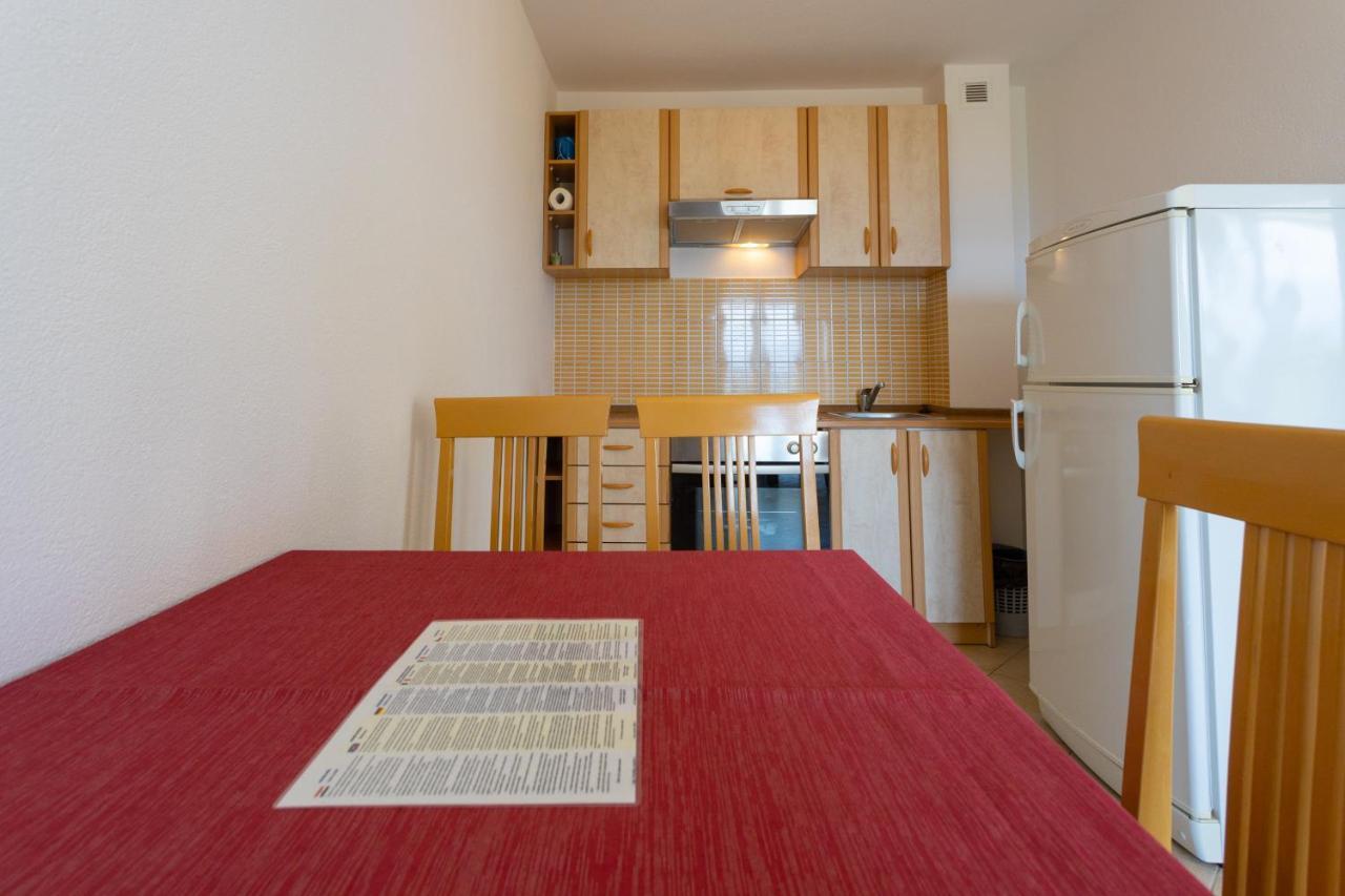 Apartments Melissa Sumartin Buitenkant foto